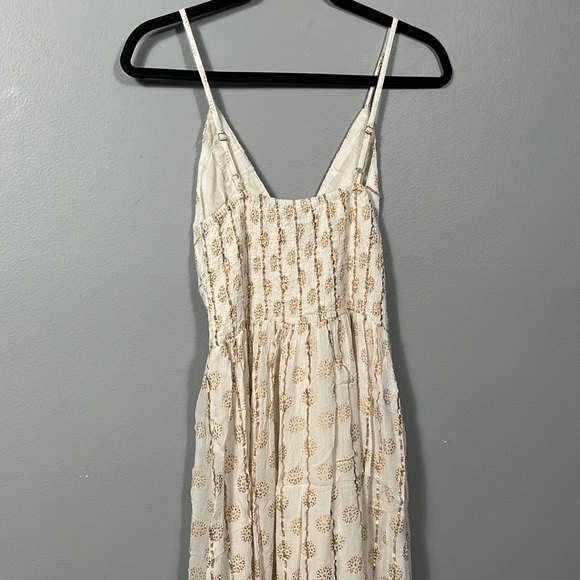 Me 2 Magic Cream over Gold Print V-neck Ruched Back Layered Skirt Maxi Dress M - Picture 15 of 17